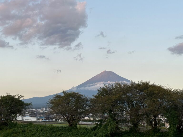 国内2番目に早い初冠雪を記録。秋はエアコンの点検・清掃の季節