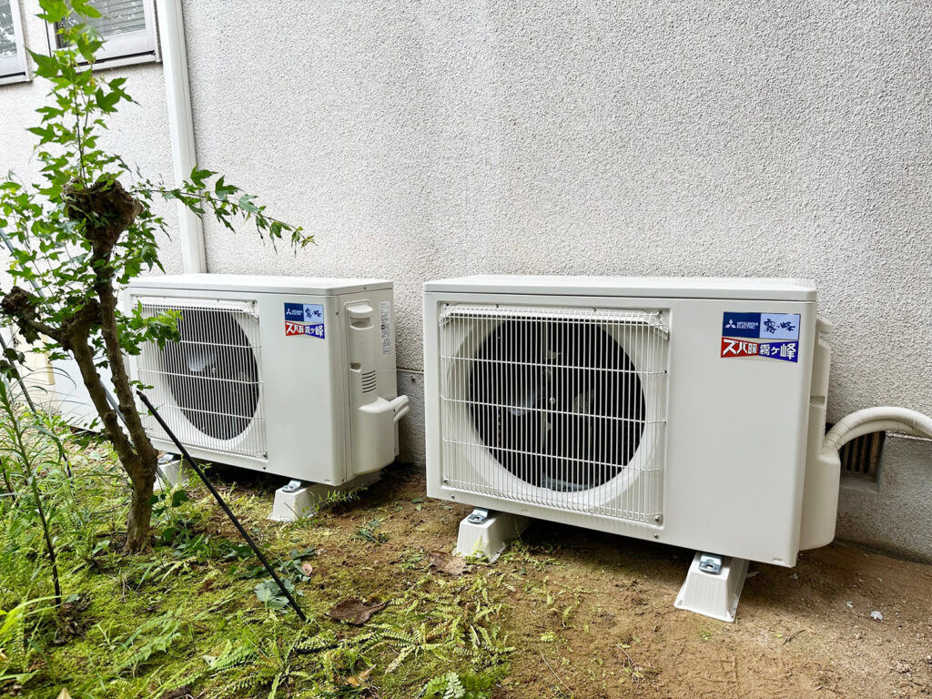 地域に根差したクリニック様でエアコンの更新をしました。