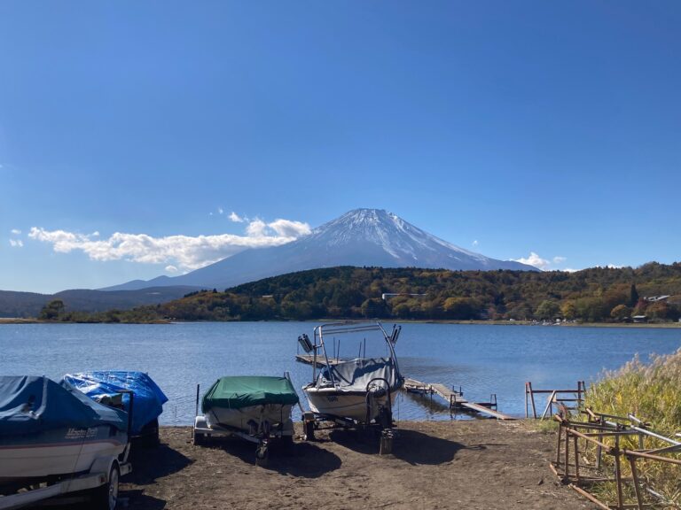 標高980m、湖畔の宿のエアコンを更新しました
