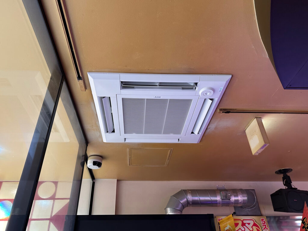 補助金を活用して千葉県内のパチンコホールさんでエアコンの入替をしました