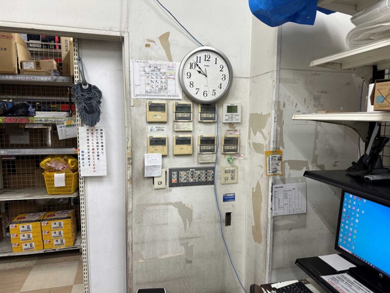 千葉県の大型小売店のエアコンを更新しました