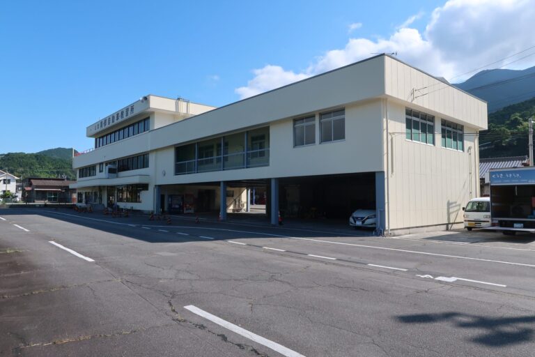 峡南地区の安全運転を支える自動車教習所をリニューアル